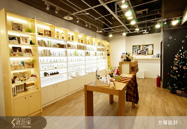 不論過去或現在、居家或商空，都有大大小小的商品需要